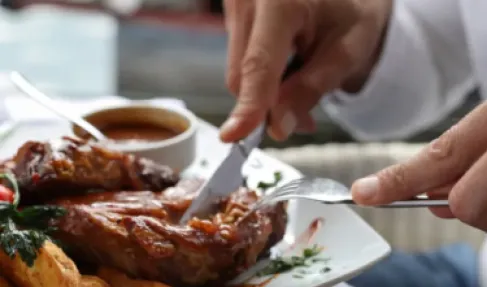 علماء يكشفون: من يتناولون هذا الطعام غالباً ما يعيشون لما بعد الـ100