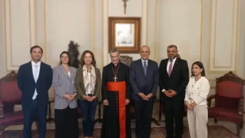 حجازين يلتقي البطريرك الماروني في بكركي ويؤكد مشاركة الكنيسة في احتفالية ٢٠٣٠