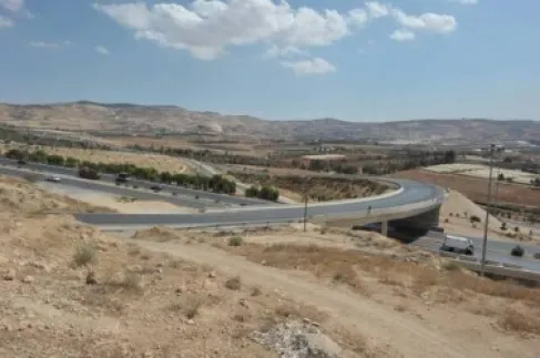 قرار يخفف الكلفة على الأردنيين بملف الطرق