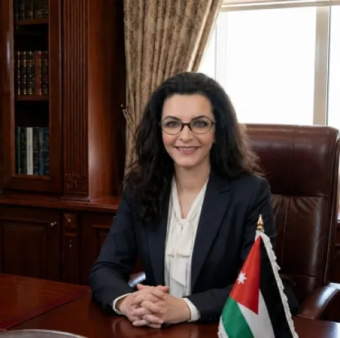 أيُّ يومٍ للمعلم؟