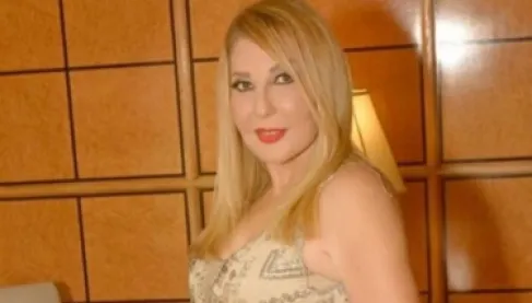نادية الجندي تكشف حقيقة اعتزالها