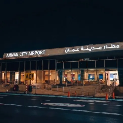 بدء تشغيل البوابات الإلكترونية للمغادرين في مطار مدينة عمّان