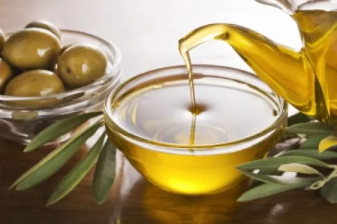 تونسي بصفائح اردنية .. تحذير من طريقة جديدة لغش زيت الزيتون