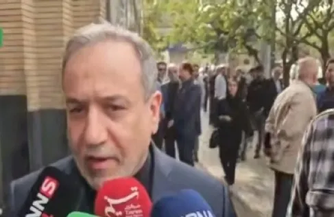 وزير الخارجية الإيراني: نحن بصدد دراسة وجهات النظر الأمريكية وسنقدم ردنا عبر وسطاء