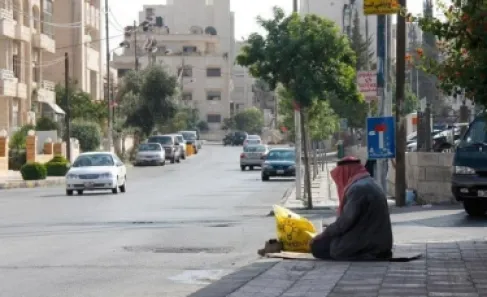 الحكومة في أيلول.. 248 ألف أسرة تتلقى معونات و704 متسولين تحت الضبط