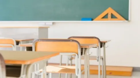 تعليق دوام المدارس في لواء الرويشد بسبب الحالة الجوية
