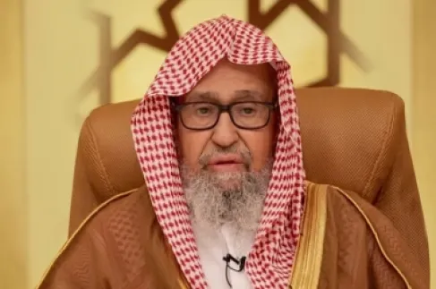 مفتي السعودية: استهداف الحوثيين المنشآت المدنية من أعظم الجرائم عند الله