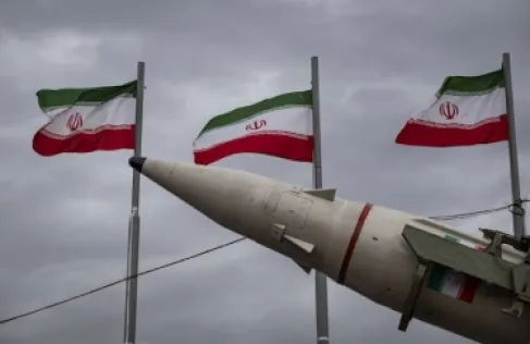 إيران تلوّح بتوغلات برية في دول مجاورة