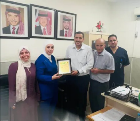 موظفة في مستشفيات البشير تنقذ مرافقة مريضة من الاختناق