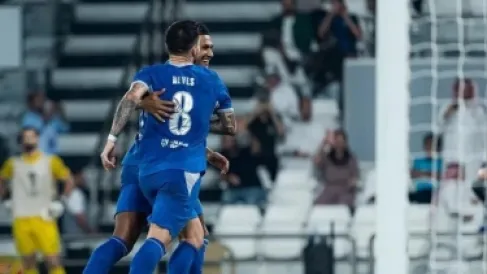 واتكينز ونيفيز يقودان الهلال للفوز على السد في نخبة آسيا