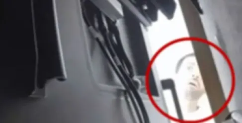 اتهام سعودي بزرع جهاز تسجيل 