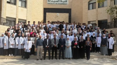 كلية الصيدلة في جامعة الزيتونة الأردنية تنظّم لقاءً ترحيبيًا بالطلبة الجدد للعام الجامعي 2026/2027