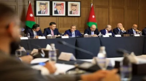 رئيس الوزراء يلتقي حزب الميثاق الوطني