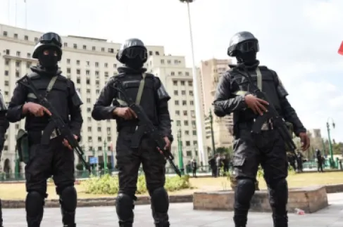 مصر تقرر إبعاد أردني و4 أجانب آخرين خارج البلاد لأسباب تتعلق بالصالح العام
