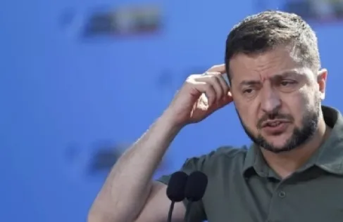 زيلينسكي يوقع مرسوما لحماية حقوق الشاذين جنسيا في أوكرانيا