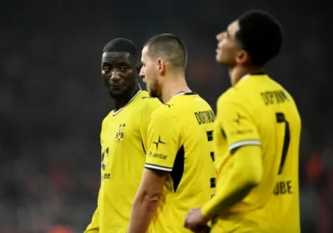 دورتموند يتعادل سلبيا مع أونيون برلين ويتصدر الدوري الألماني مؤقتا