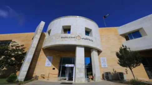 بشرط ألا يكون من المتقاعدين..  وظائف شاغرة بوزارة الشباب - تفاصيل