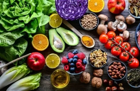 حمية غذائية تحمي النساء المسنات من السكتة الدماغية الإقفارية
