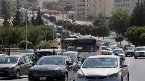 الاستراتيجيات الأردني: 1.5 مليار دينار كلفة الازدحام المروري في عمّان سنويا