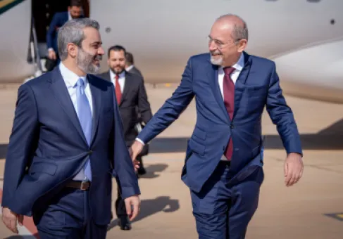 الشيباني يصل الأردن عبر العقبة في زيارة رسمية