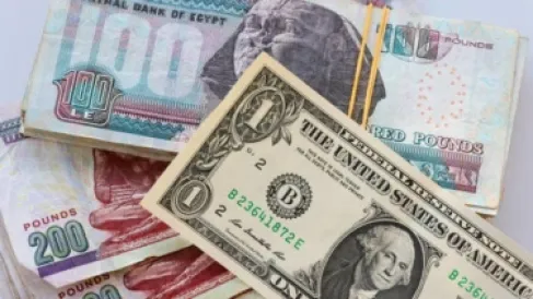 الأموال الساخنة تواصل الخروج من مصر.. 711 مليون دولار في يوم