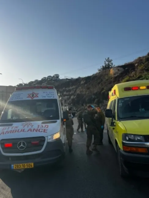 عملية إطلاق نار قرب الخليل: استشهاد المنفذين وإصابة مستوطنين