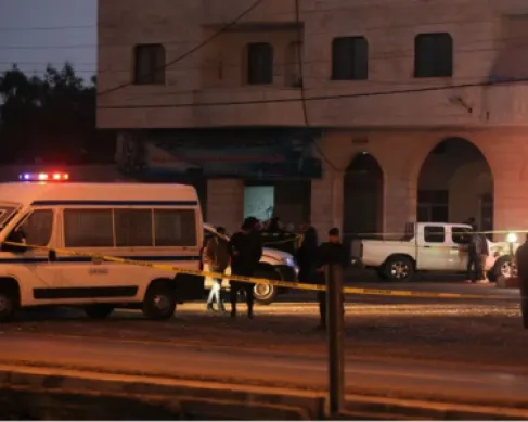 الأجهزة الأمنية تلاحق مسلحين أطلقا النار خلال تشييع جنازة في الكرك