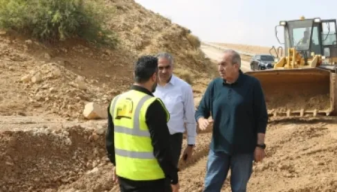 وزير الأشغال يتفقد أضرار السيول ويوجّه بمعالجتها فورا