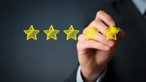 كيف تؤثر تقييمات العملاء على قرار الشراء؟