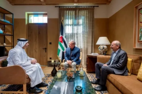 رئيس وزراء قطر: بحثت مع الملك عبدالله الثاني تعزيز التعاون وتنسيق المواقف