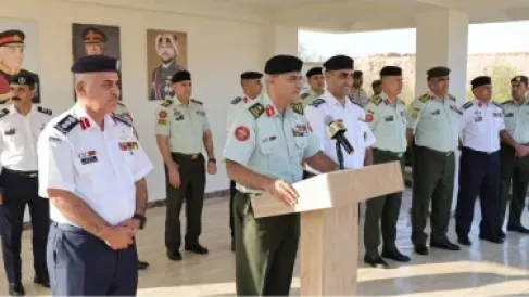رئيس هيئة الأركان المشتركة يفتتح مباني جديدة للقوة البحرية والزوارق الملكية