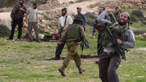إصابة فلسطيني إثر اعتداء مستوطنين عليه في نابلس