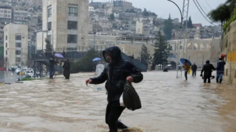 مفاجآت جوية في الأردن خلال تشرين الثاني.. أمطار غزيرة ومنخفضات باردة