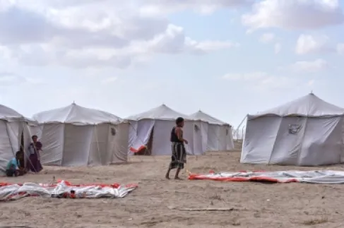 نزوح 290 ألفا في اليمن وحصار الحوثيين لتعز يهدد حياة مئات الآلاف