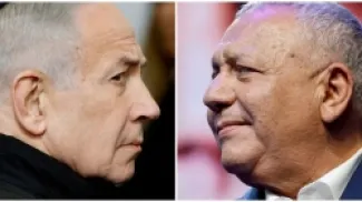 بنيامين نتنياهو (يسار) والجنرال المتقاعد غادي آيزنكوت