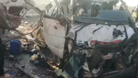 مصرع 10 أشخاص وإصابة 19 آخرين في حادث تصادم مروع بمصر