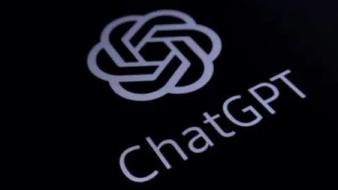 مللت من إجابات ChatGPT الطويلة والمجاملات؟ أمر واحد يغيّر طريقة رده