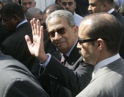 عباس يعارض رفع الحصار وموسى يكسره  تحديث