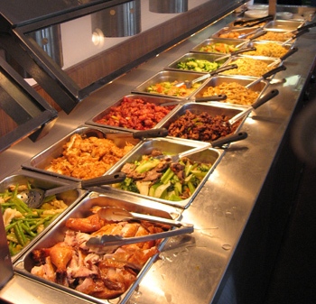 السياحة تسمح لمطاعم بتقديم الطعام في رمضان