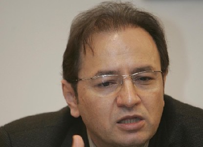 جديد أزمات  الامانة  تجاوزات في تلاع العلي تجاهلها المعاني لان بطلها مسؤول متنفذ