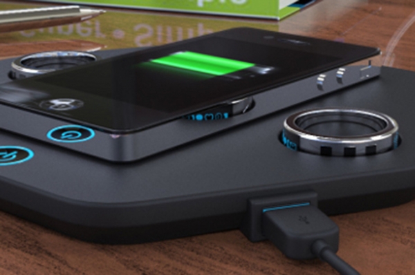 خاتم ذكي متصل بالهواتف والحواسب اللوحية - صور