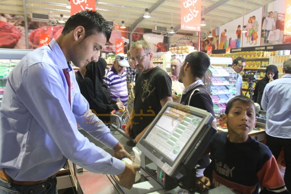 شاهدوا صور افتتاح مخيم الأزرق