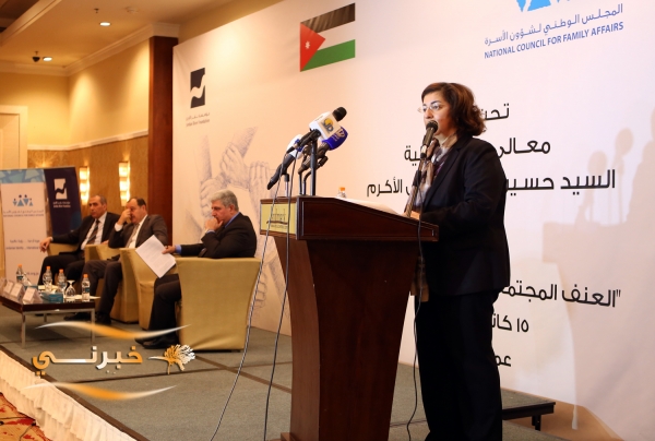 المجالي: لا يمكن تخصيص شرطي لكل مواطن - صور