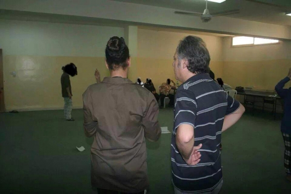 محكومات بالإعدام يتدربن على المسرح بالجويدة – صور