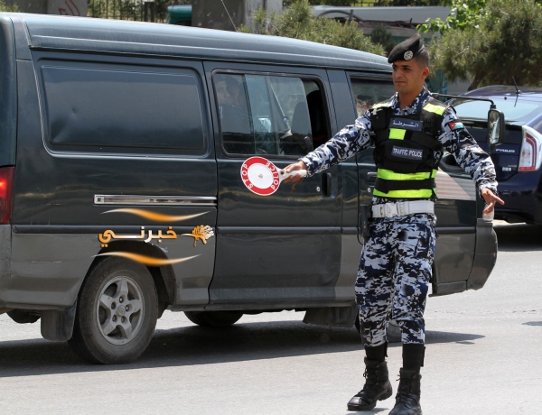 رجال الأمن العام بالزي الجديد - صور