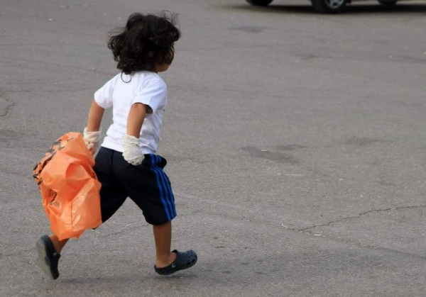 حملة تنظيف في غابة المدينة الرياضية - صور