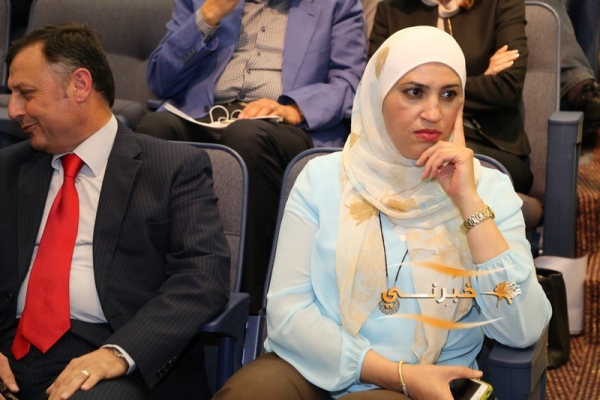 معاً نصل تعلن نتائج دراسة عن النقل العام - صور