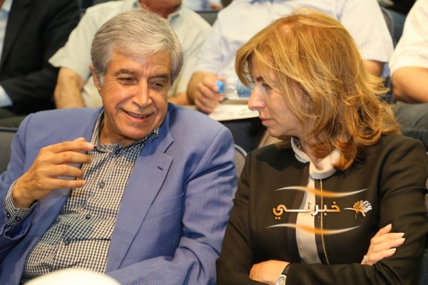 معاً نصل تعلن نتائج دراسة عن النقل العام - صور