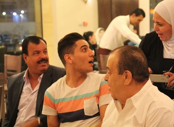 محمد عساف بضيافة مطعم زهر اللوز