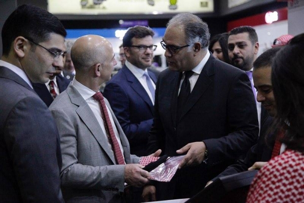 المدير التنفيذي لأمازون يزور معارض سمارت باي - صور